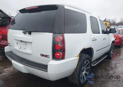2010 GMC Yukon Denali z USA, uszkodzony, nr VIN 1GKUKEEF7AR270415